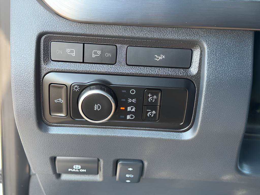 Used 2024 Ford F250 Lariat image 41
