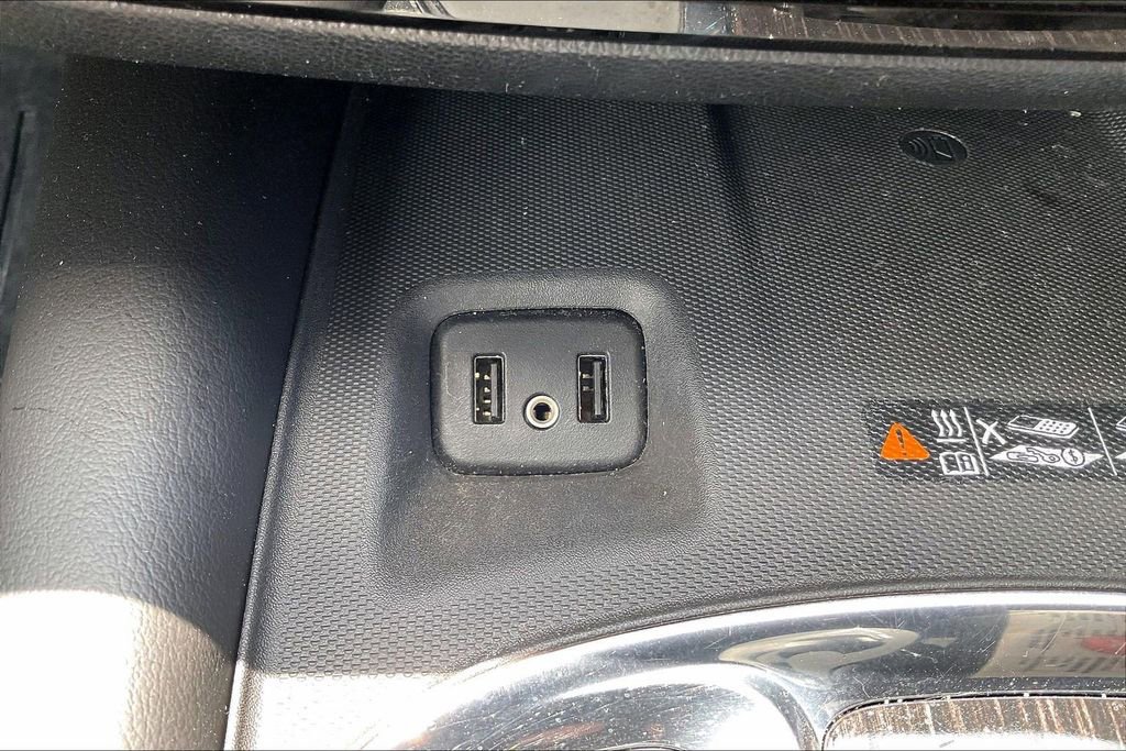 Used 2019 Buick Enclave Avenir w/ LPO, Cargo Package FWD image 33