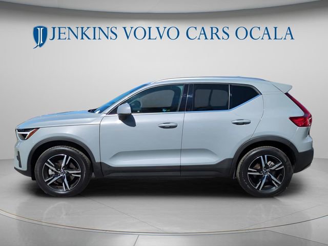 Certified 2025 Volvo XC40 B5 Core AWD/4WD image 6
