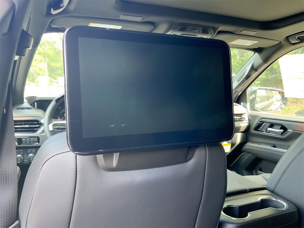 New 2025 GMC Yukon Denali w/ Denali Reserve Package image 24