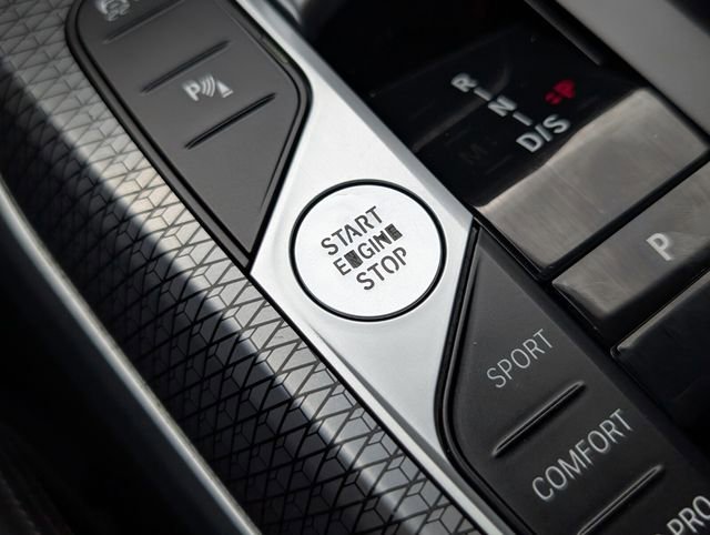 Used 2023 BMW M340i image 25