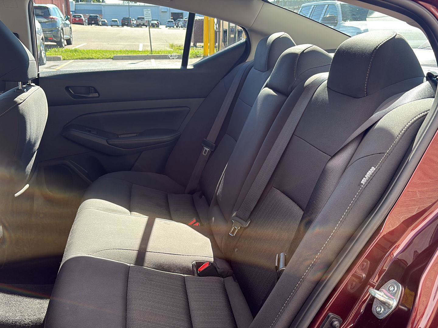 Used 2025 Nissan Altima 2.5 SV FWD image 29