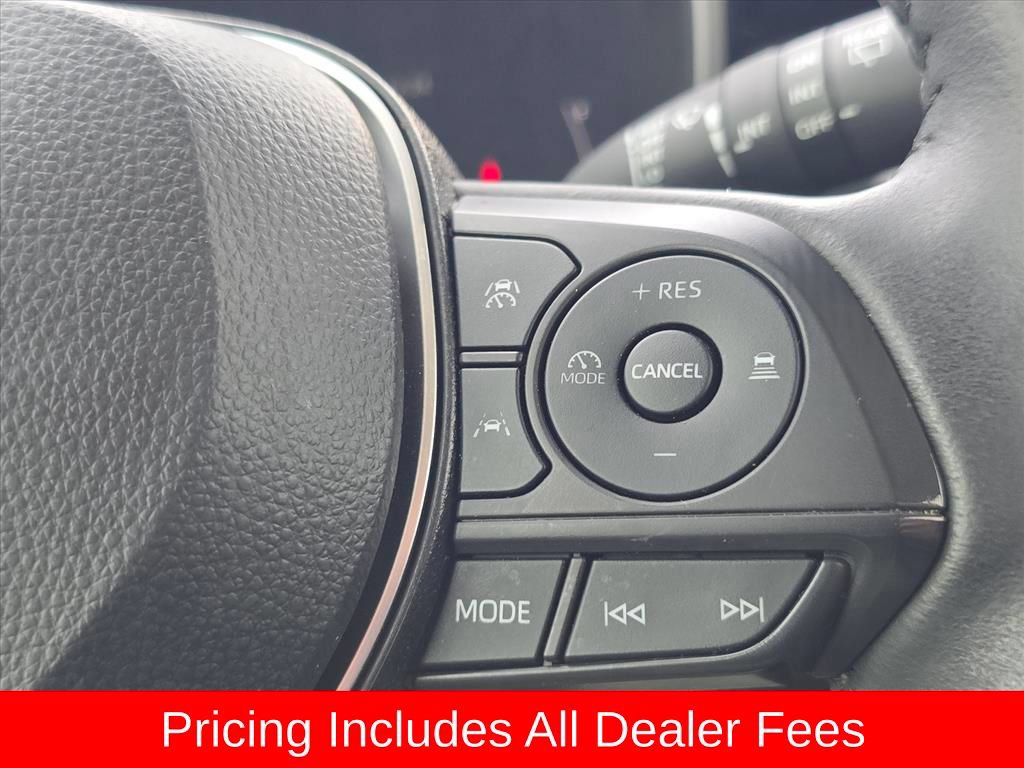 Used 2024 Toyota Corolla Cross XLE w/ Convenience Package AWD/4WD image 25