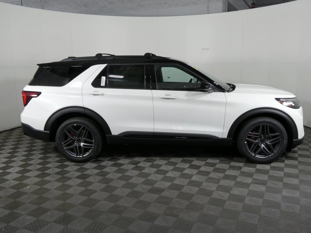 New 2025 Ford Explorer ST image 2