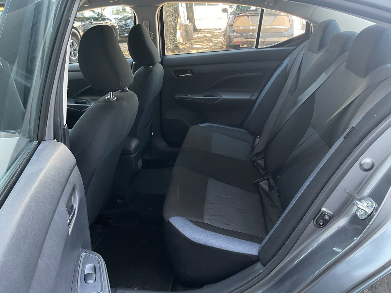 Used 2025 Nissan Versa SV FWD image 11
