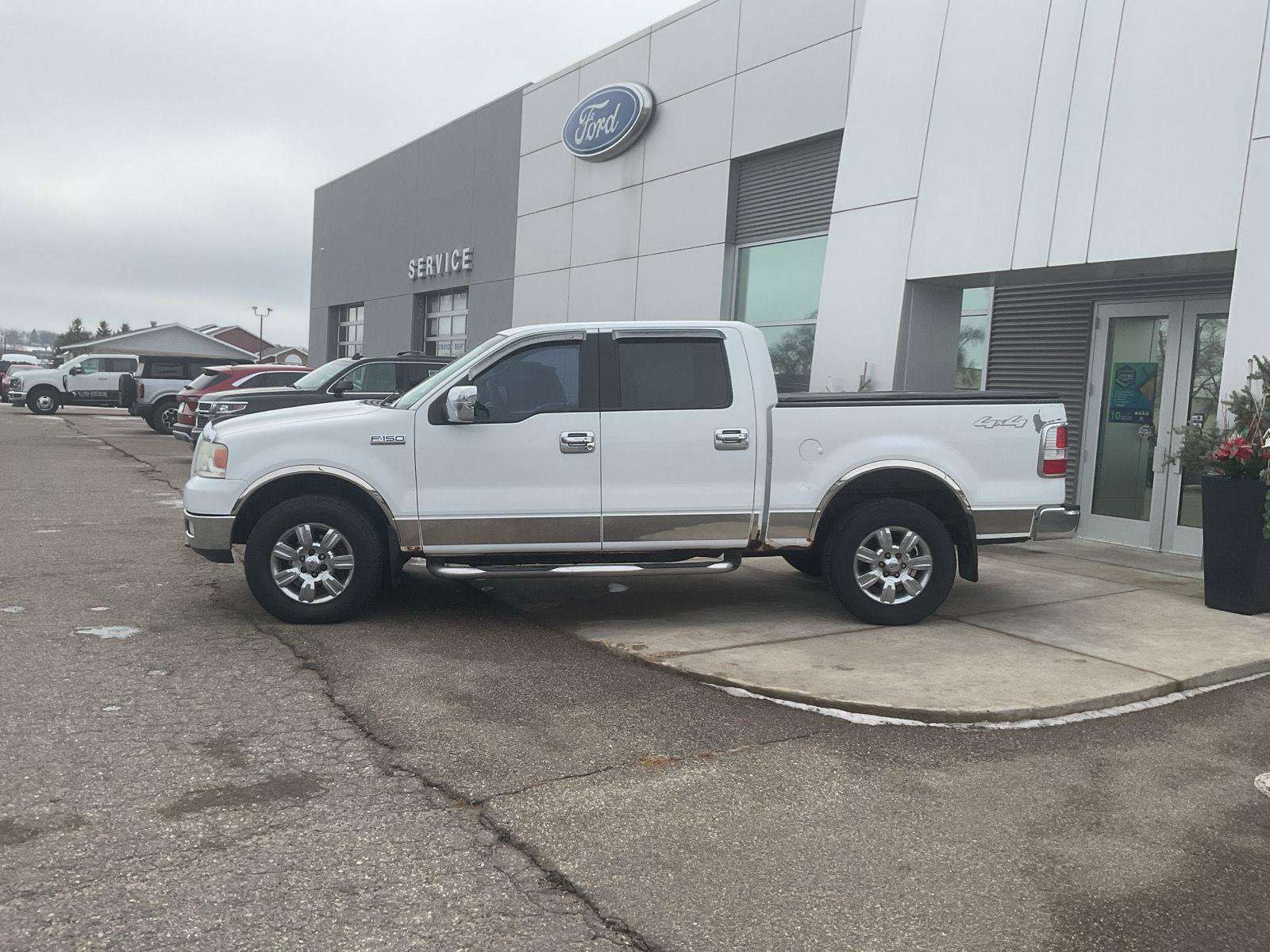 Used 2004 Ford F150 XLT image 2