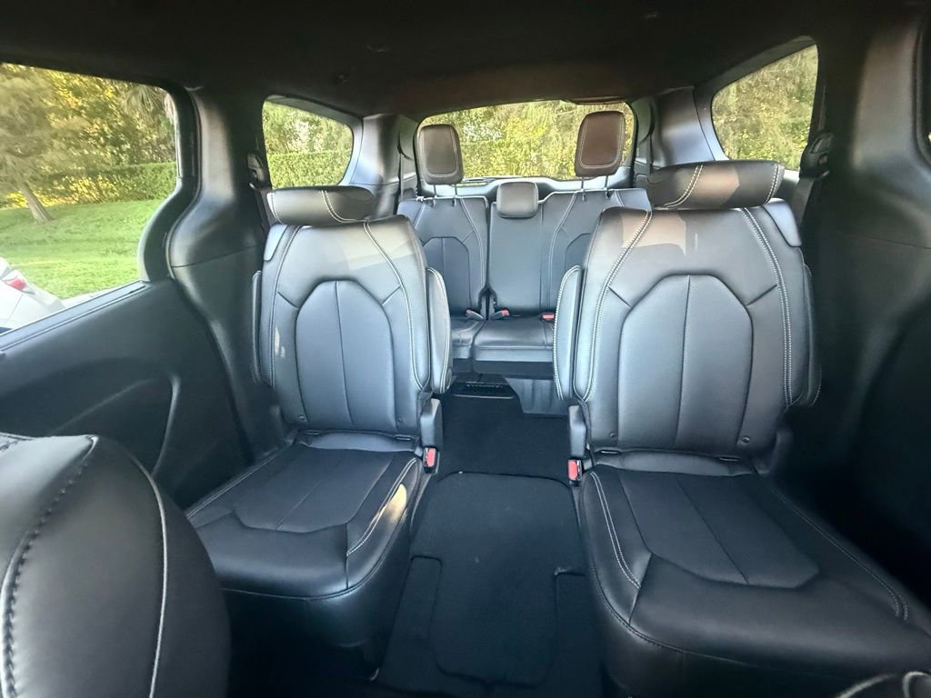 New 2026 Chrysler Pacifica Select image 23