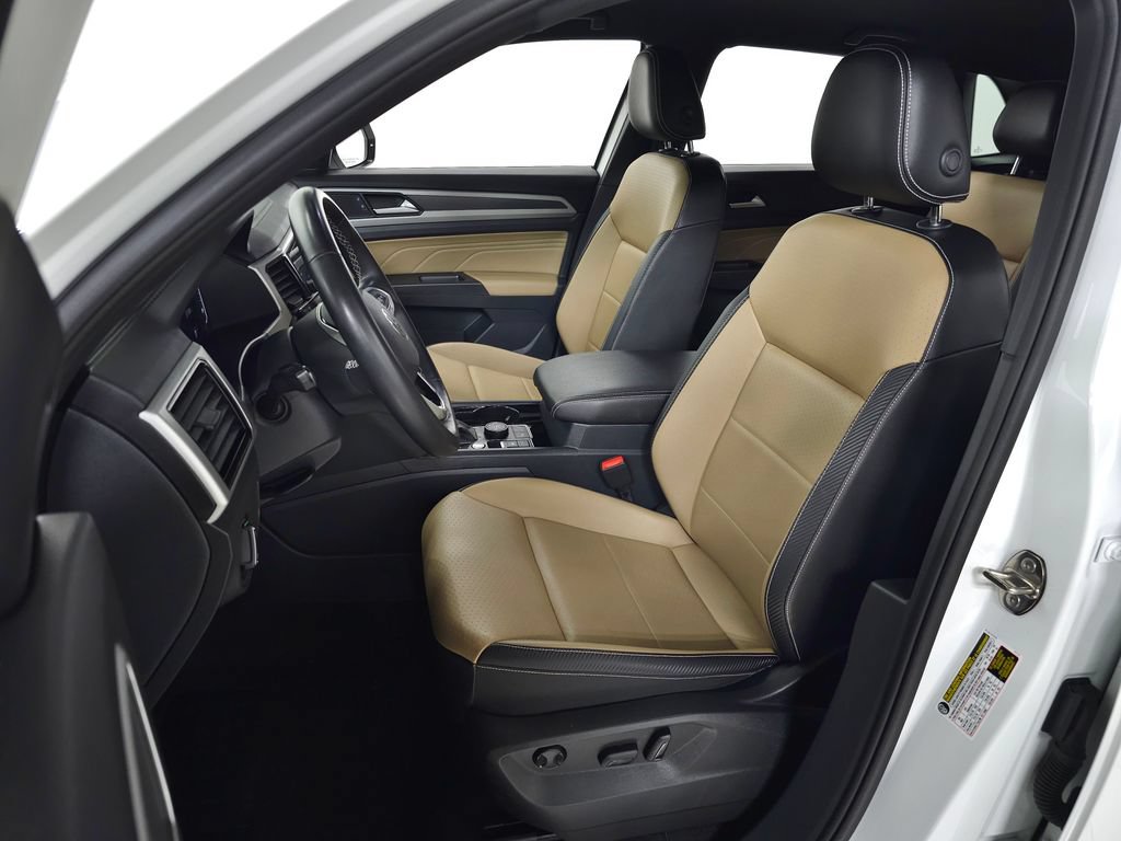 Used 2023 Volkswagen Atlas Cross Sport SE AWD/4WD image 16