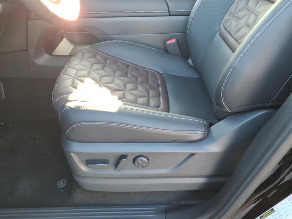 New 2026 Nissan Armada Platinum AWD/4WD image 16