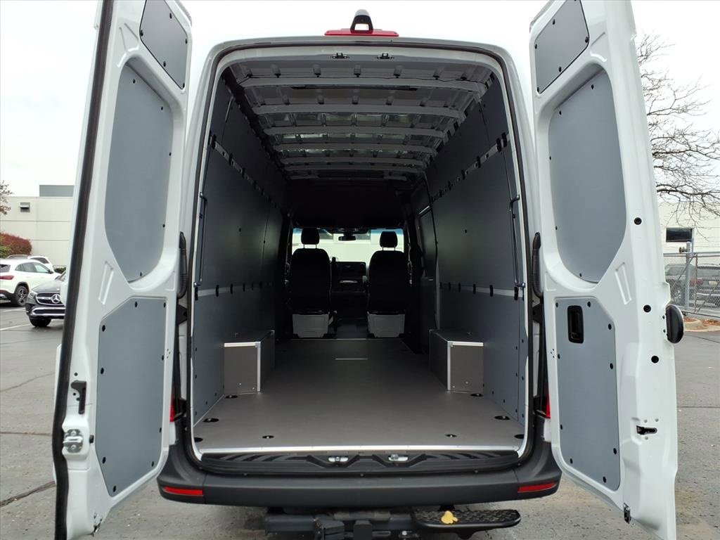 New 2025 Mercedes-Benz Sprinter 2500 image 6