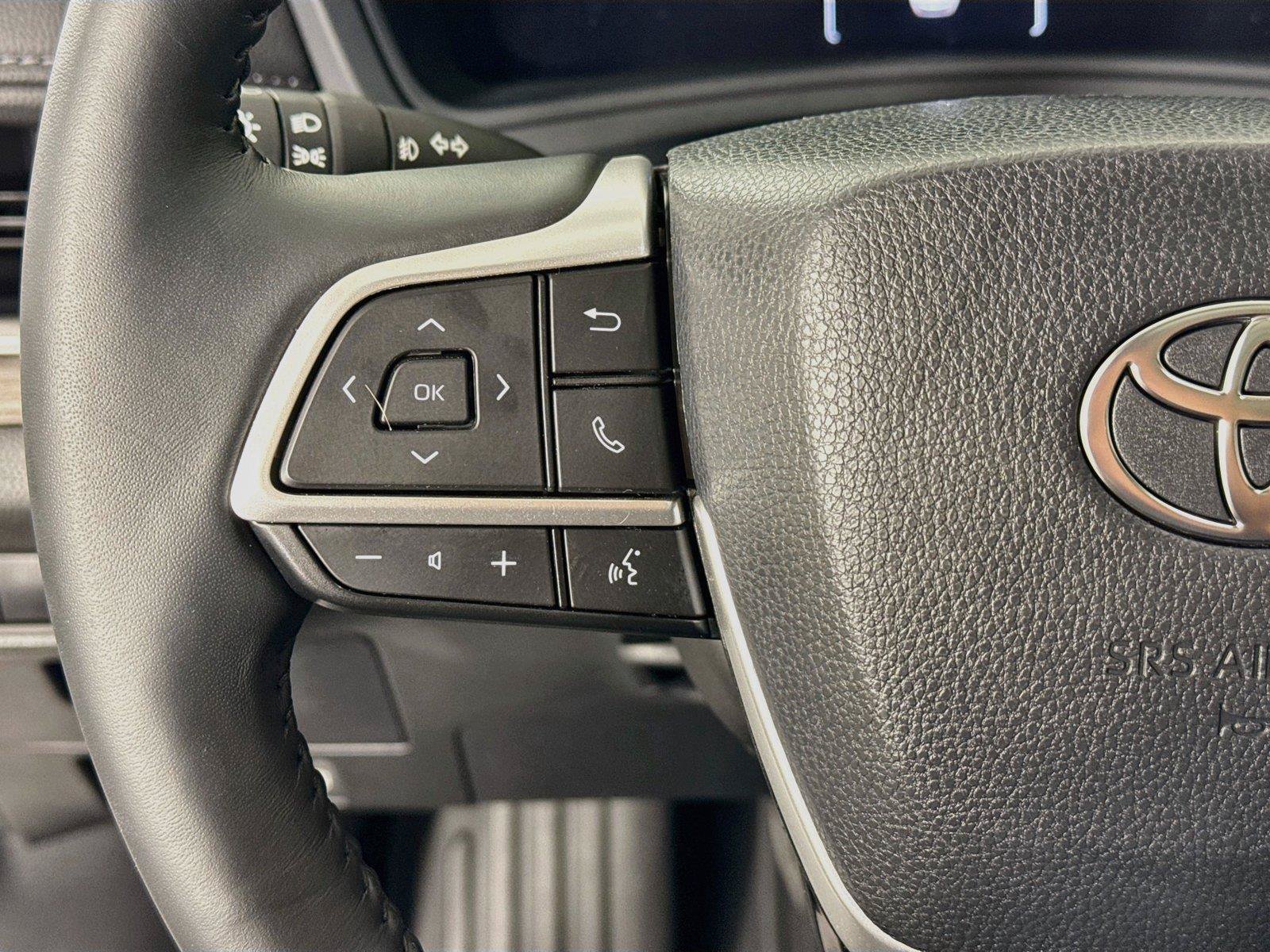 Certified 2026 Toyota Grand Highlander FWD image 18
