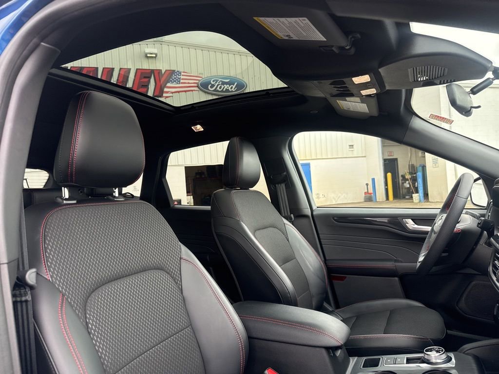 Used 2023 Ford Escape ST-Line w/ Tech Pack #1 image 28
