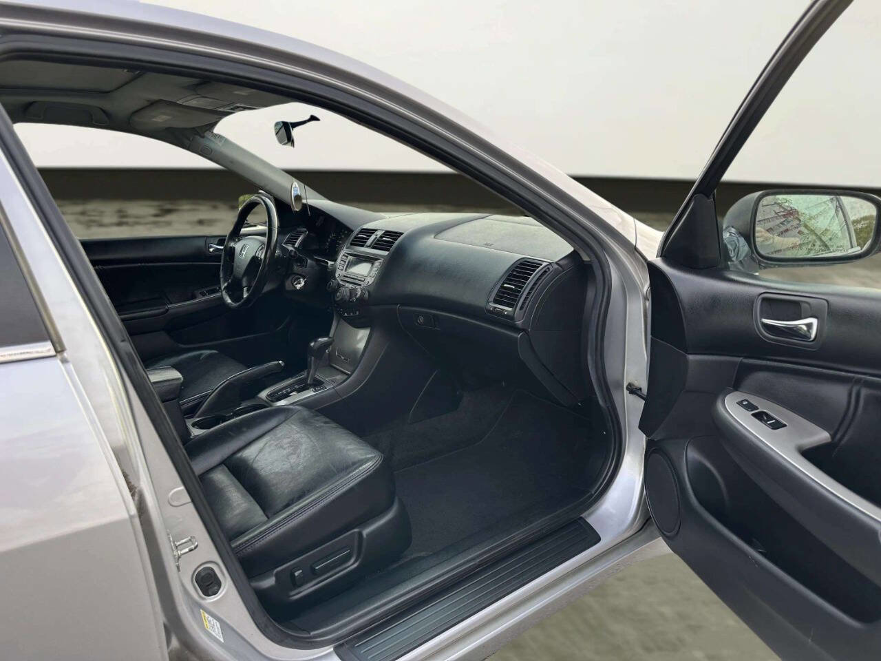 Used 2006 Honda Accord EX image 19