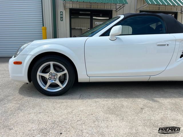 Used 2003 Toyota MR2 Spyder image 26