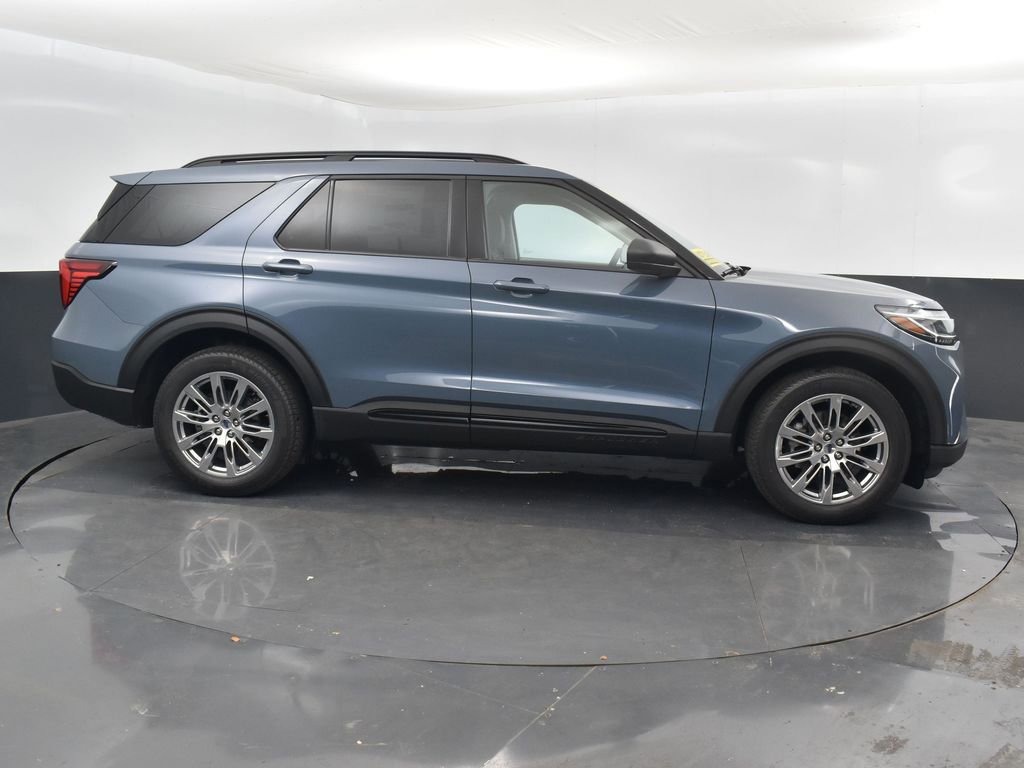 New 2026 Ford Explorer Active w/ Active Comfort Package AWD/4WD image 3