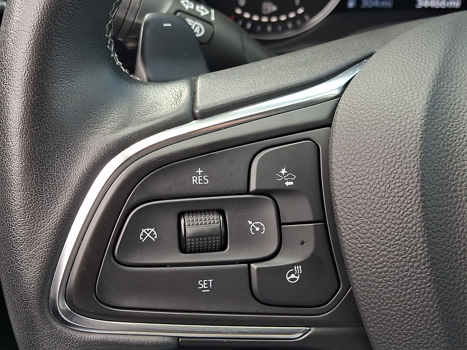 Certified 2023 Buick Envision Avenir AWD/4WD image 23