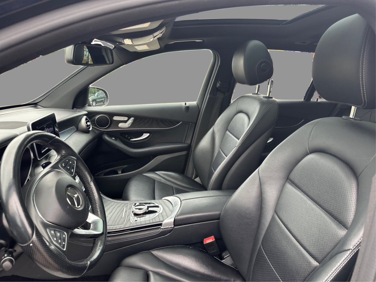Used 2017 Mercedes-Benz GLC 300 4MATIC w/ Premium 1 Package image 36