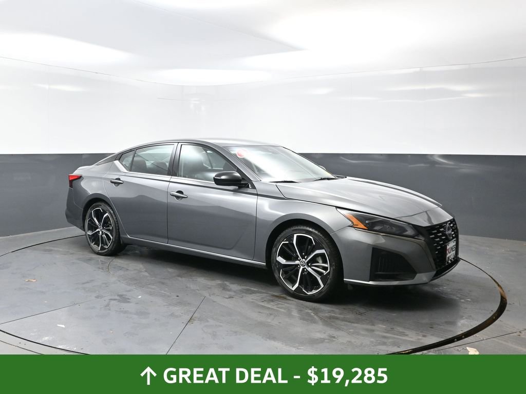 Used 2024 Nissan Altima 2.5 SR image 5