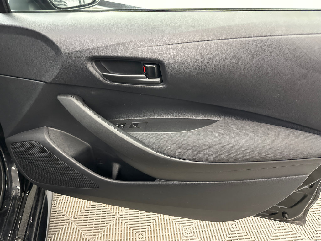 Used 2026 Toyota Corolla LE FWD image 9