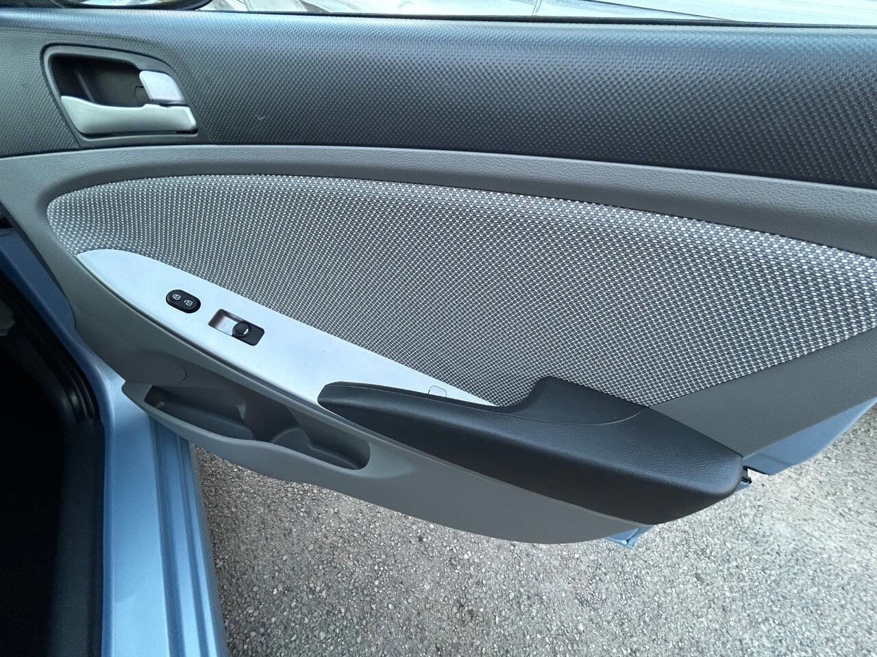 Used 2014 Hyundai Accent GS image 23