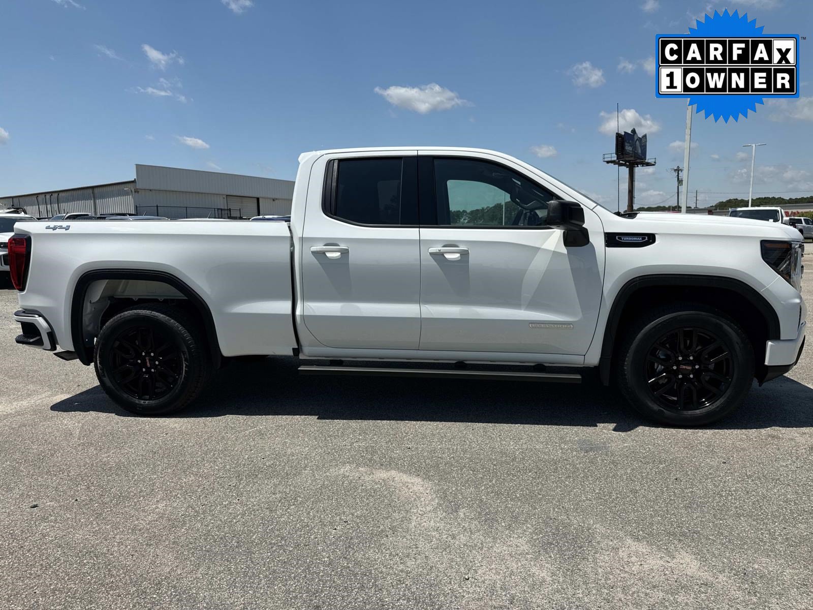 Used 2026 GMC Sierra 1500 Elevation AWD/4WD image 2