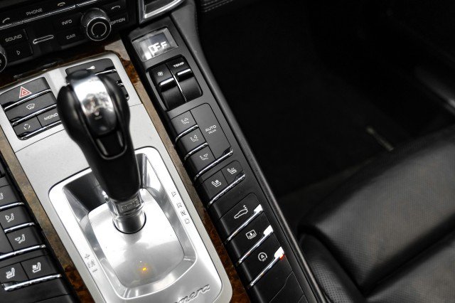 Used 2010 Porsche Panamera Turbo image 28