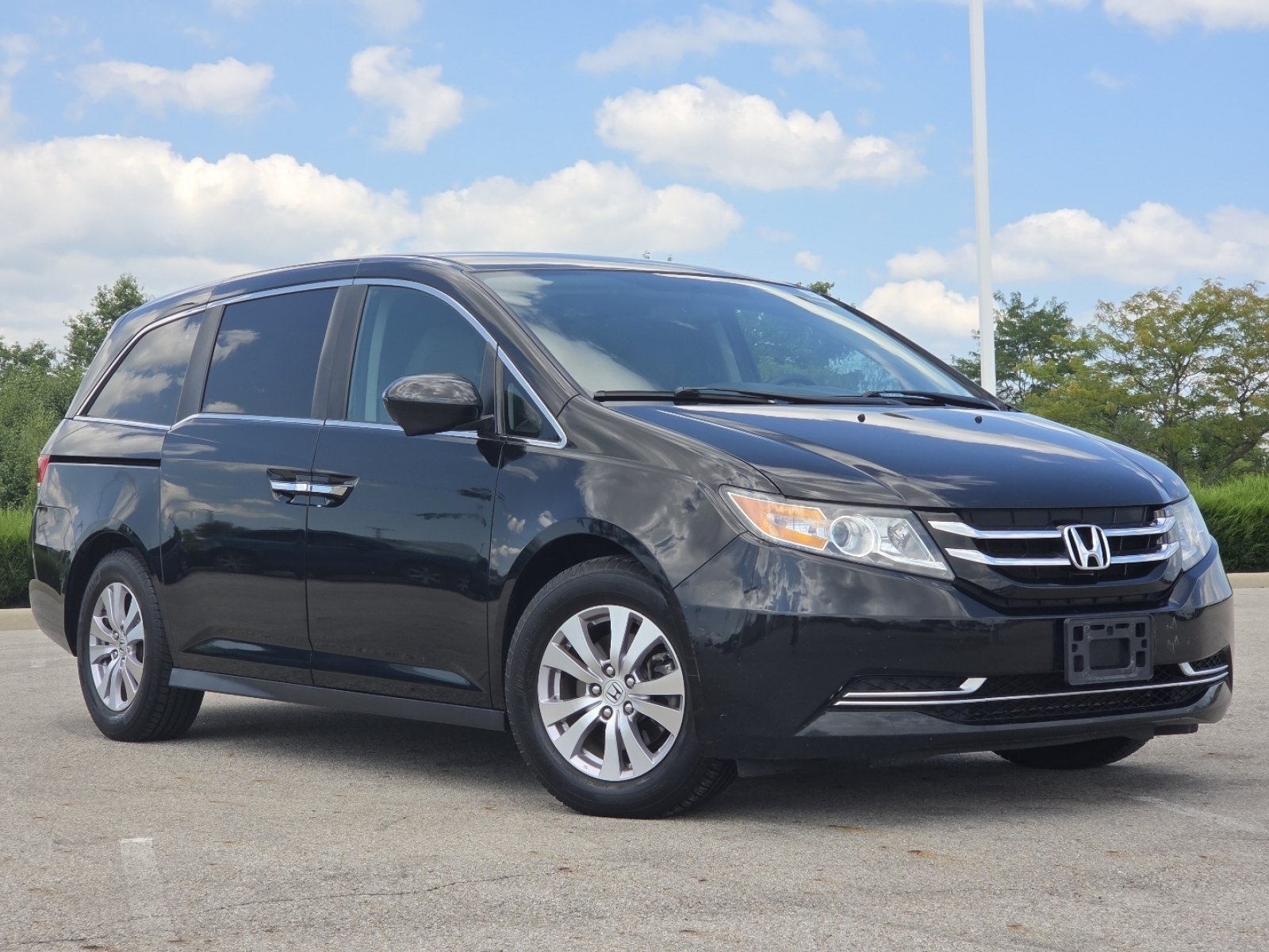 Used 2015 Honda Odyssey EX image 2