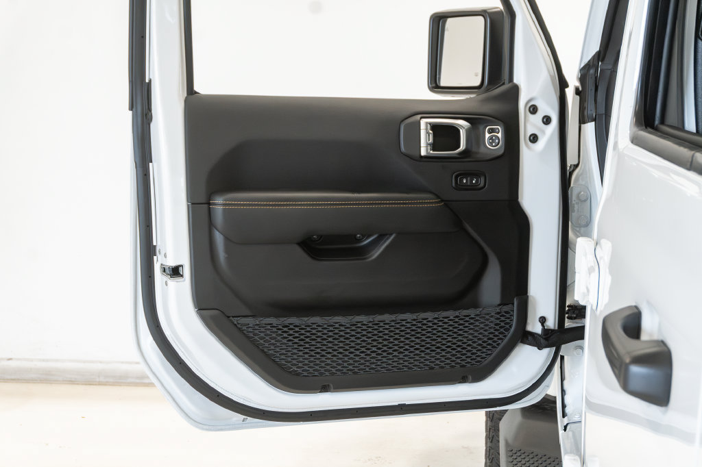 New 2027 Jeep Wrangler Unlimited Sahara AWD/4WD image 8
