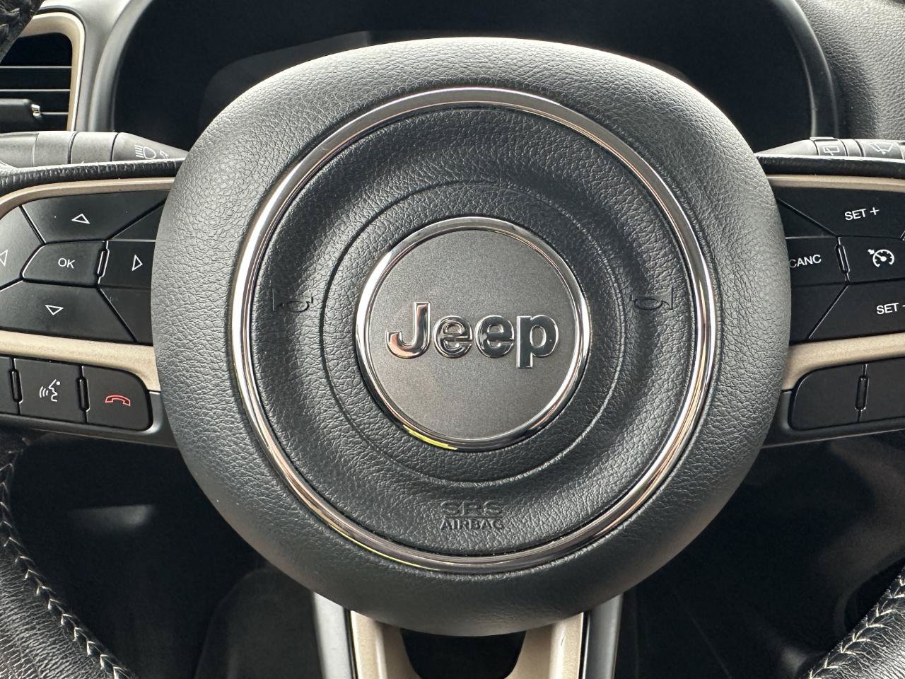 Used 2015 Jeep Renegade Limited AWD/4WD image 51
