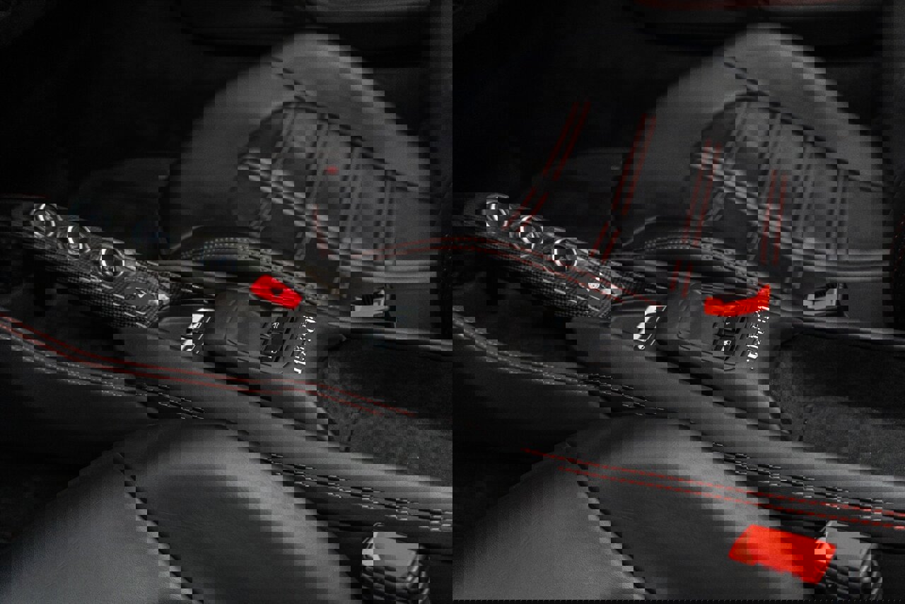 Used 2022 Ferrari F8 Tributo image 87