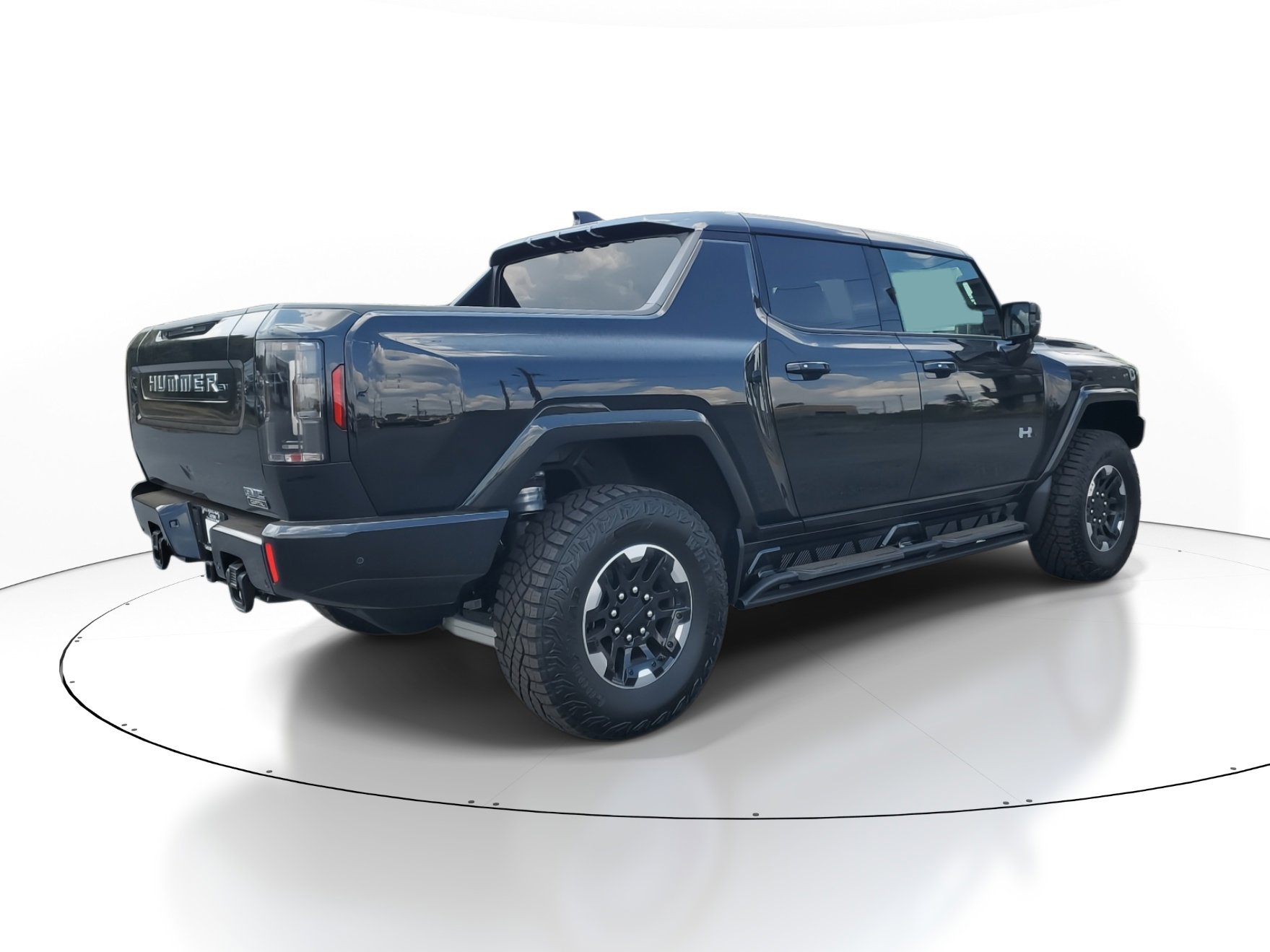 New 2025 GMC Hummer EV 2X w/ Extreme Off-Road Package image 3