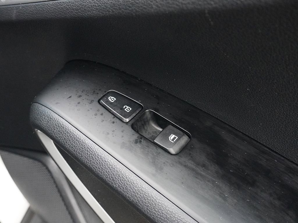 Used 2020 Kia Soul LX FWD image 30