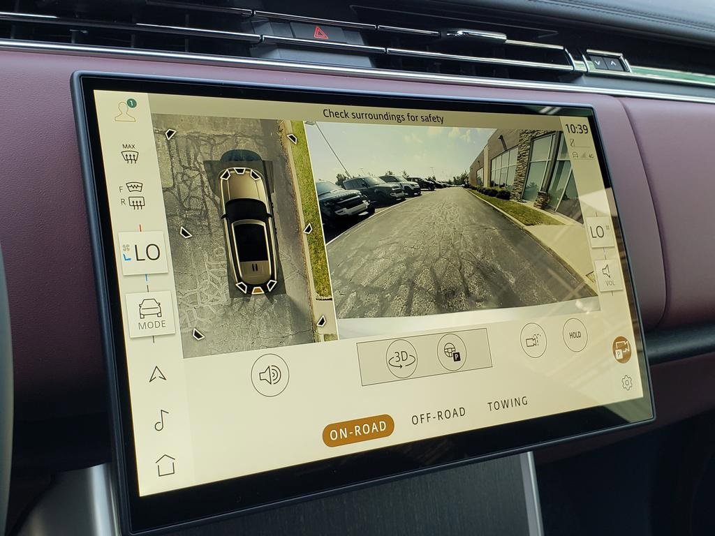 New 2025 Land Rover Range Rover SE image 25
