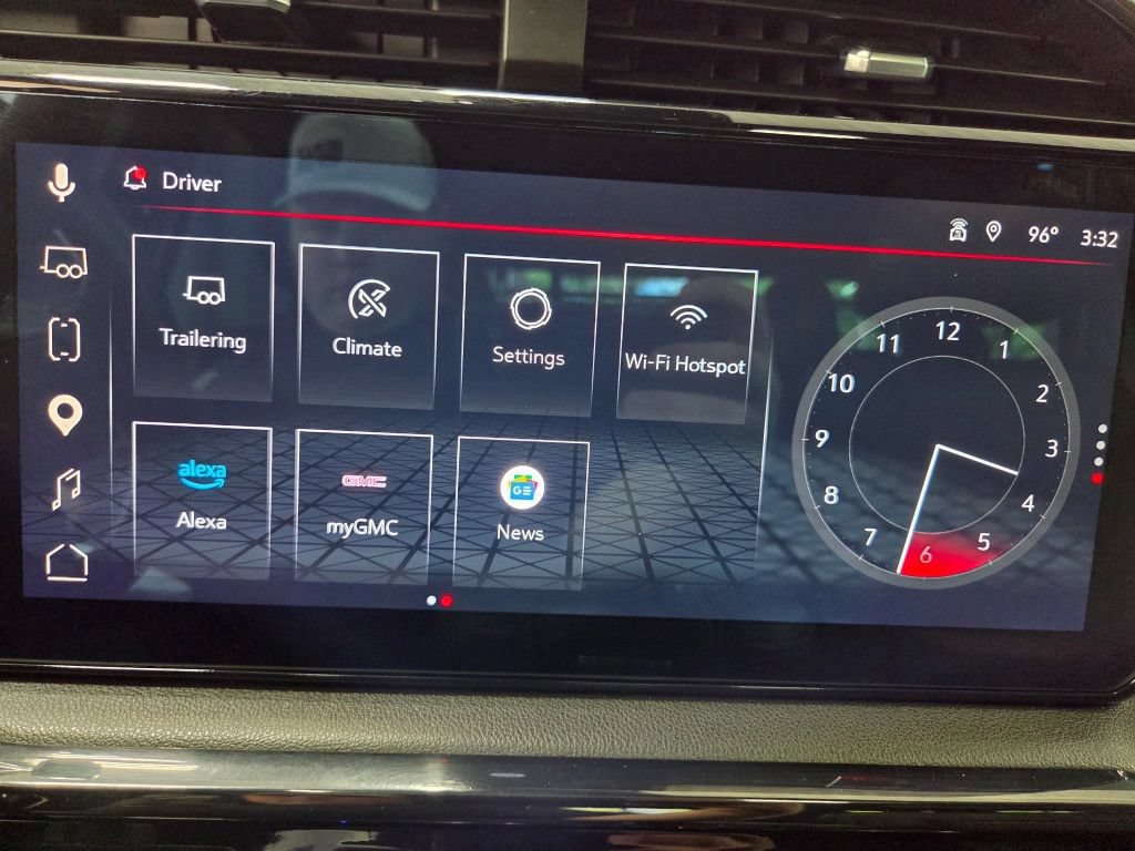 Used 2024 GMC Sierra 2500 AT4 w/ Technology Package AWD/4WD image 46