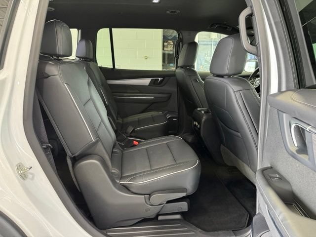 Used 2025 Buick Enclave Preferred FWD image 15