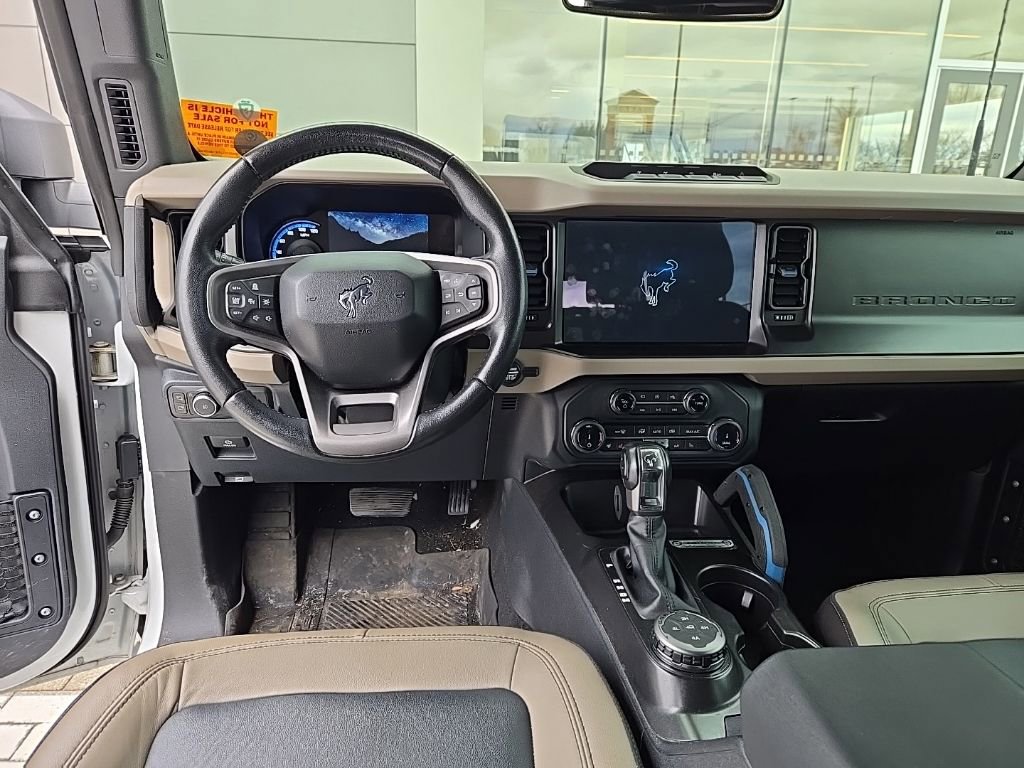 Used 2022 Ford Bronco Wildtrak image 14