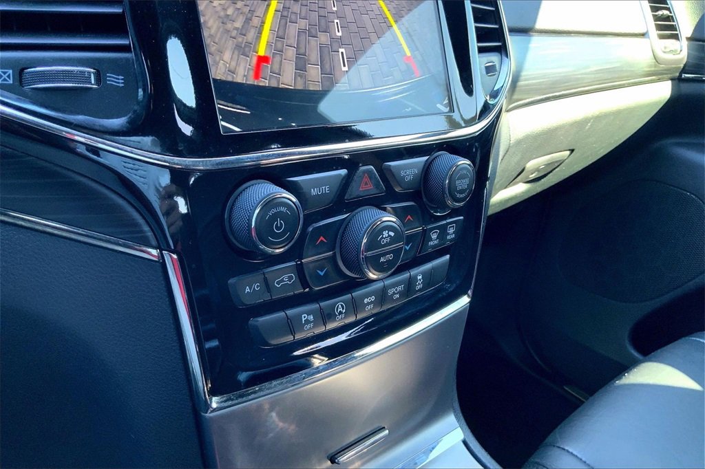 Used 2020 Jeep Grand Cherokee Limited X image 15