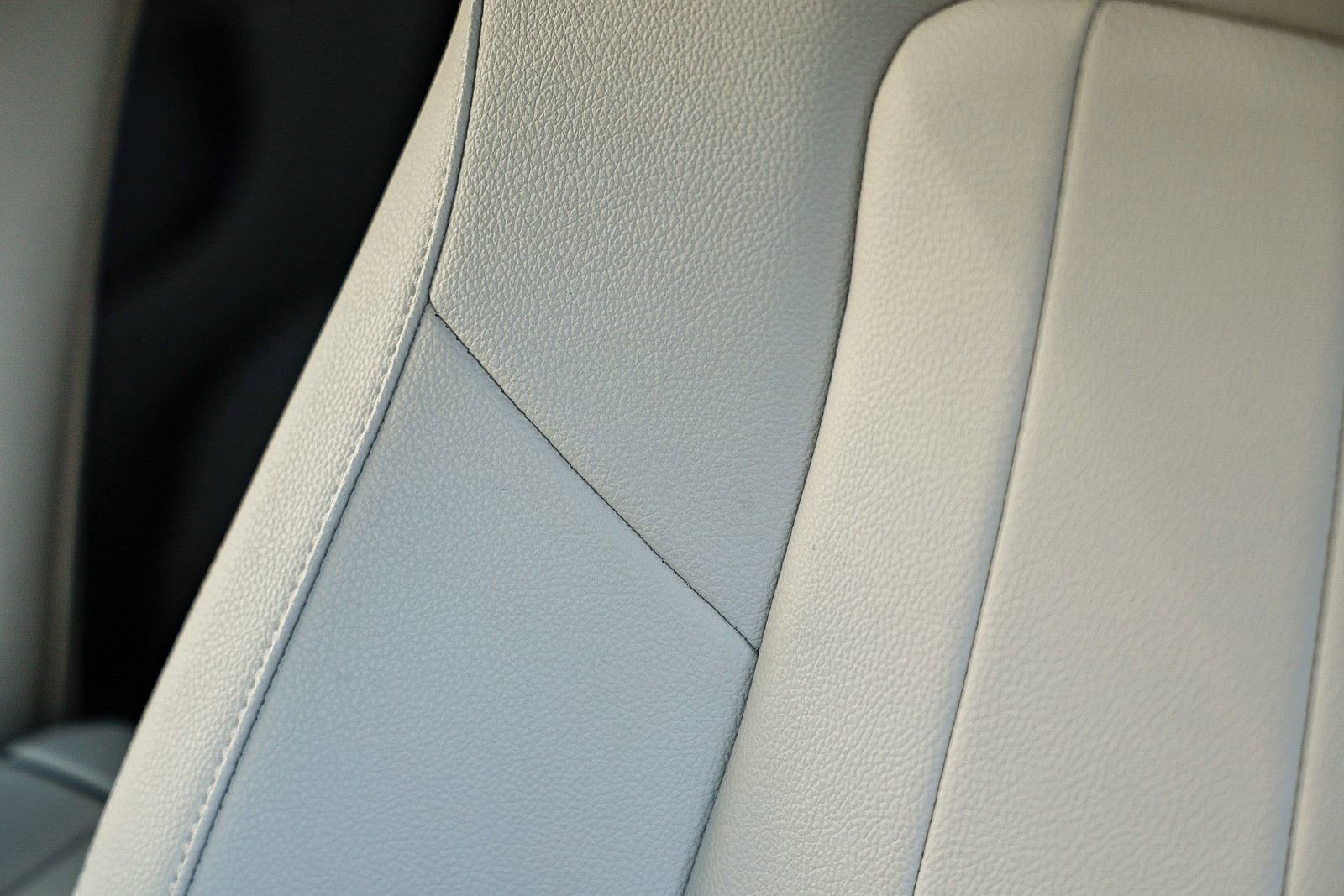 Certified 2025 Mercedes-Benz GLA 250 image 25