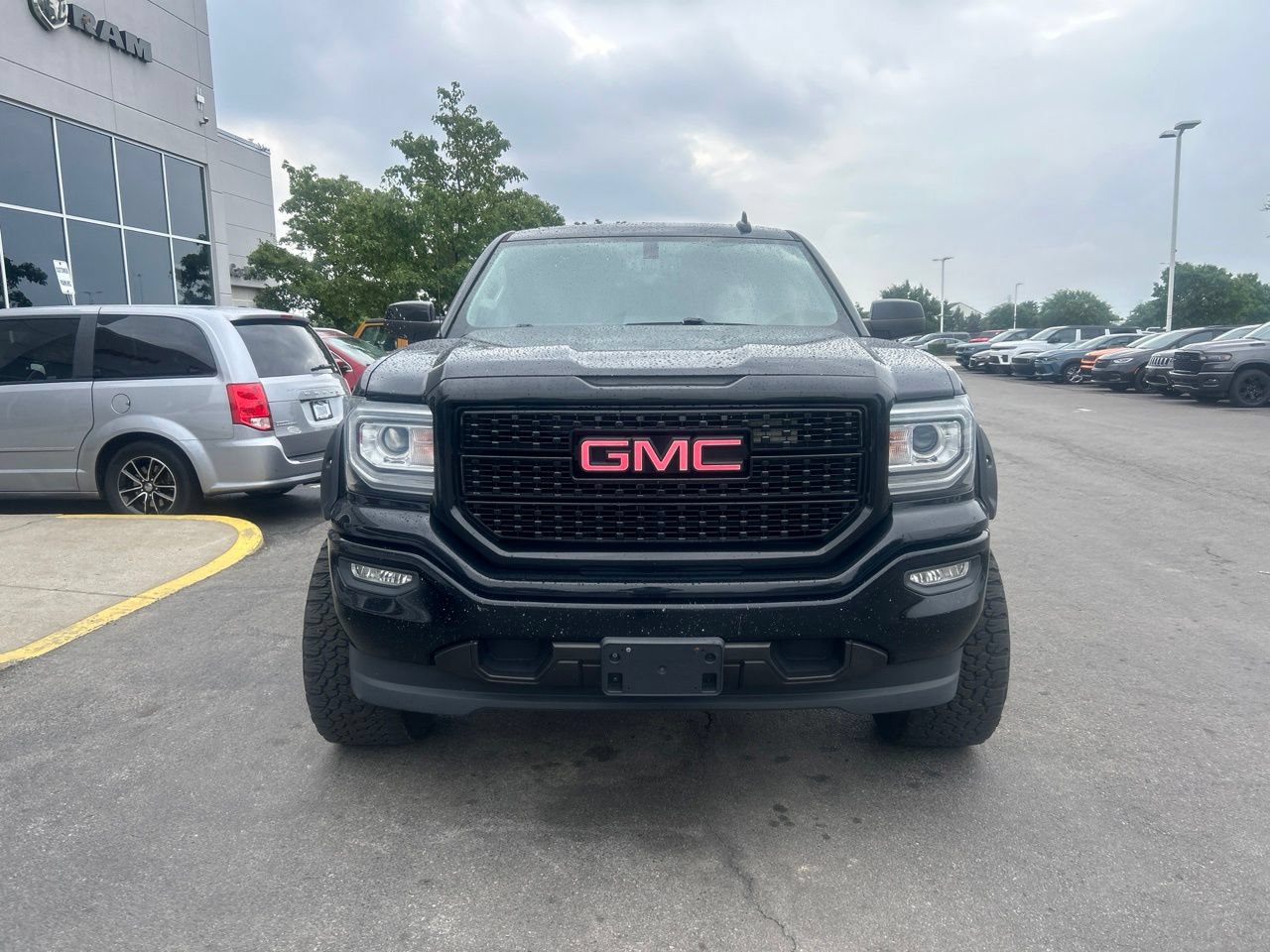 Used 2018 GMC Sierra 1500 SLT w/ Texas SLT Premium Package RWD image 8