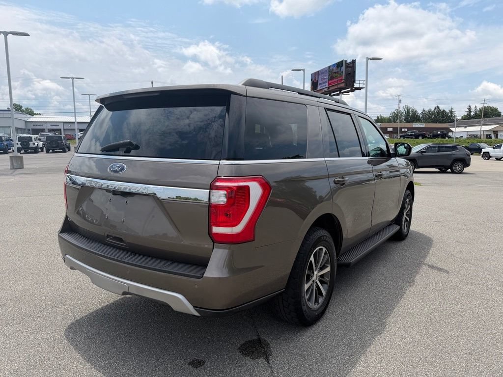 Used 2018 Ford Expedition XLT AWD/4WD image 7