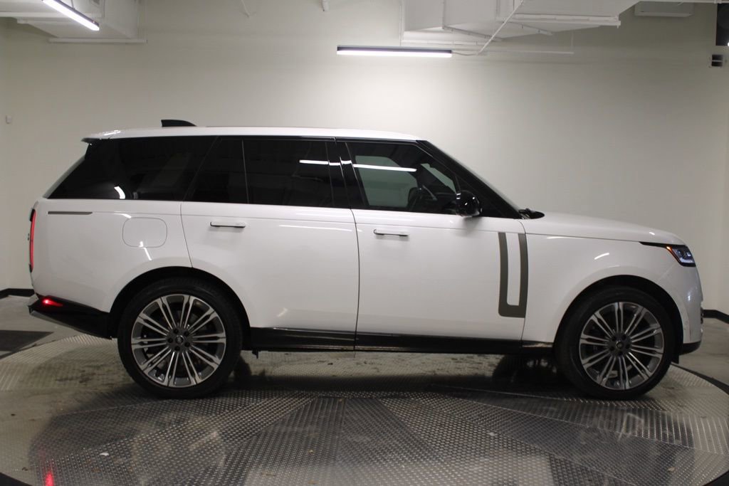 Certified 2023 Land Rover Range Rover SE AWD/4WD image 8