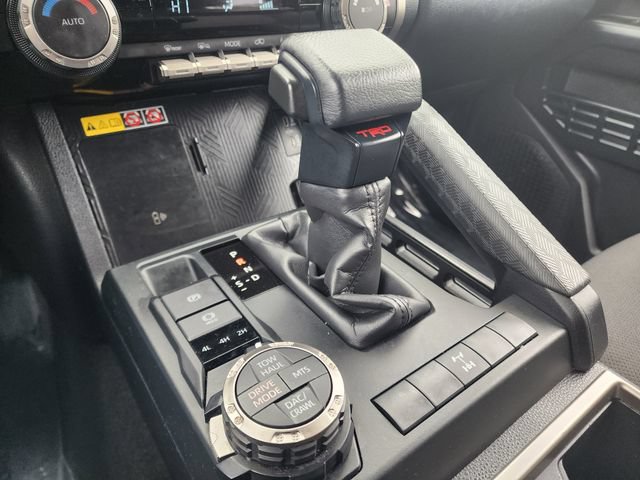 Certified 2025 Toyota 4Runner TRD Off-Road AWD/4WD image 32