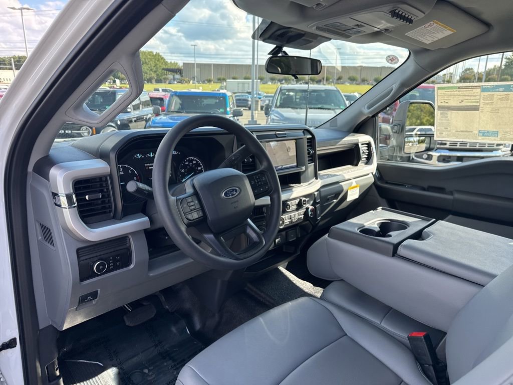 New 2026 Ford F350 XL w/ XL Chrome Package image 11