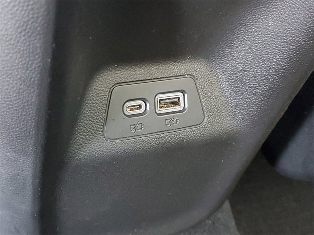 Used 2021 Buick Envision Essence w/ Sport Touring Package image 12