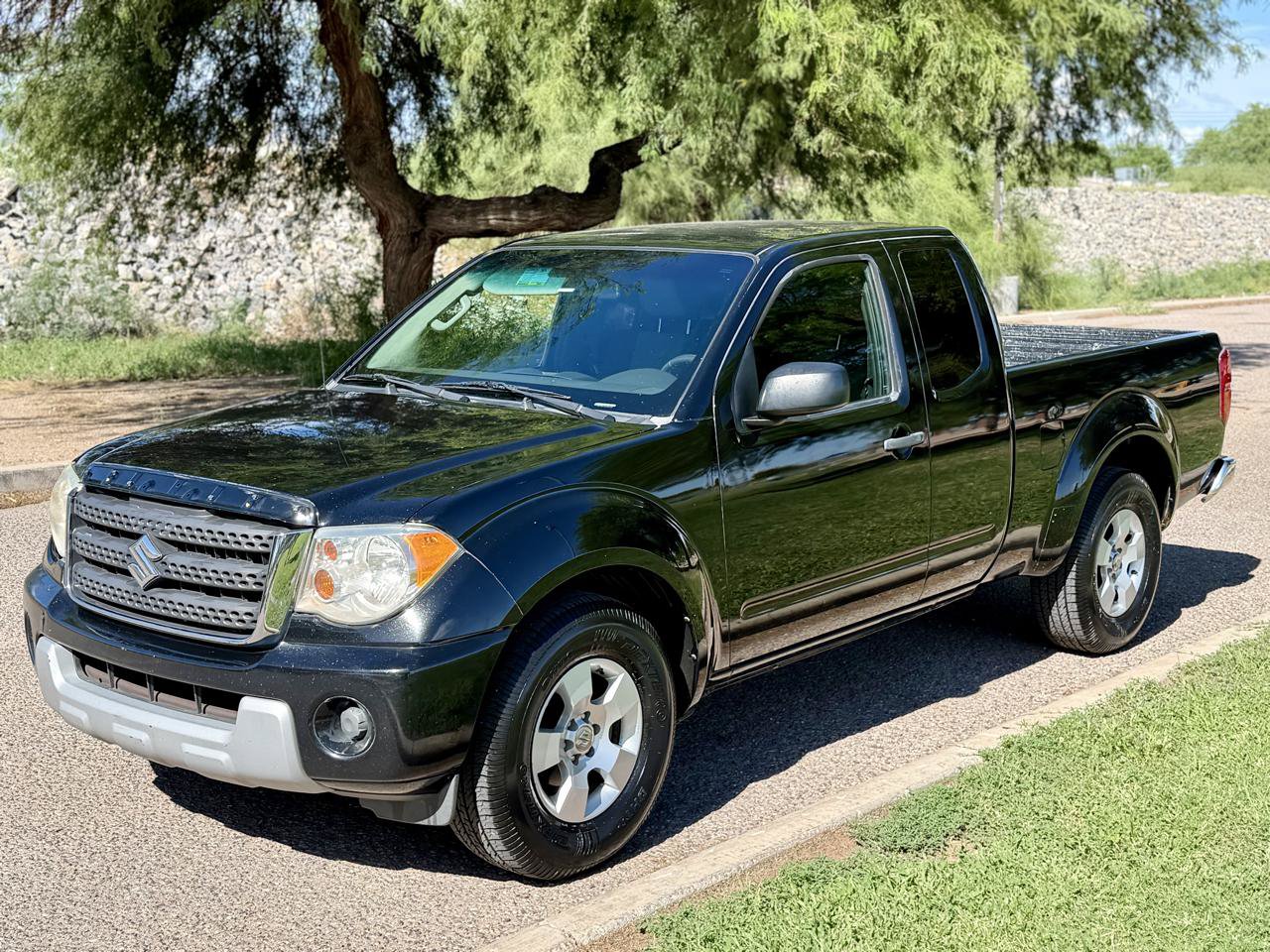 Used 2012 Suzuki Equator 2WD Extended Cab image 1