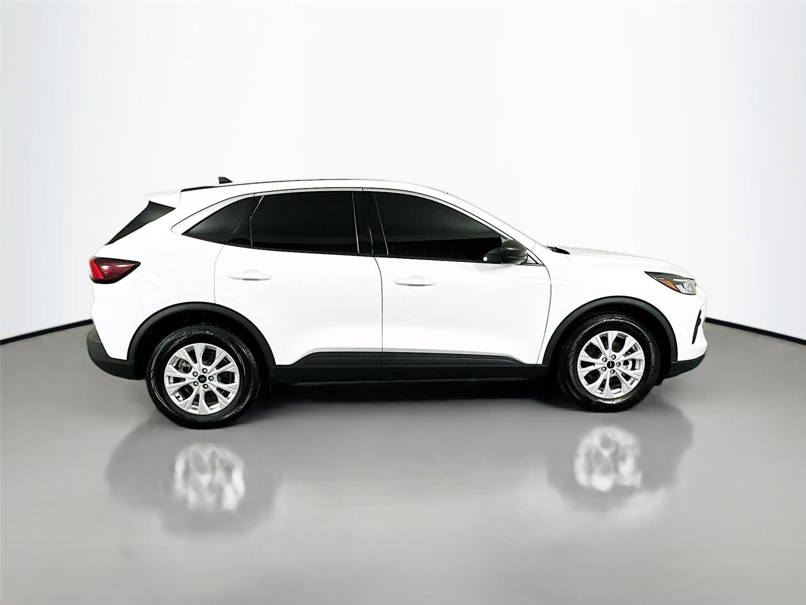 Used 2023 Ford Escape Active image 8