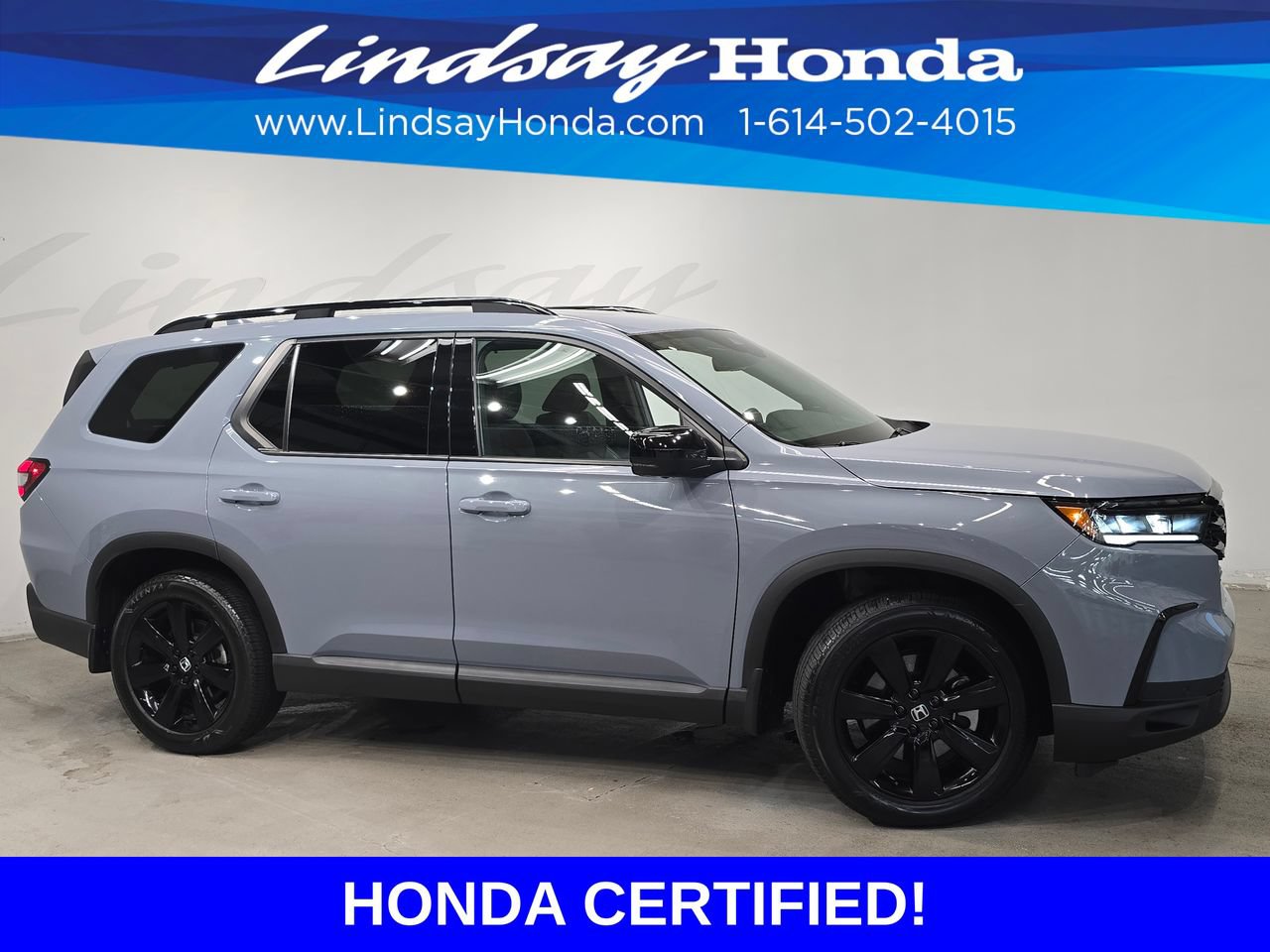 Certified 2025 Honda Pilot Black Edition image 3