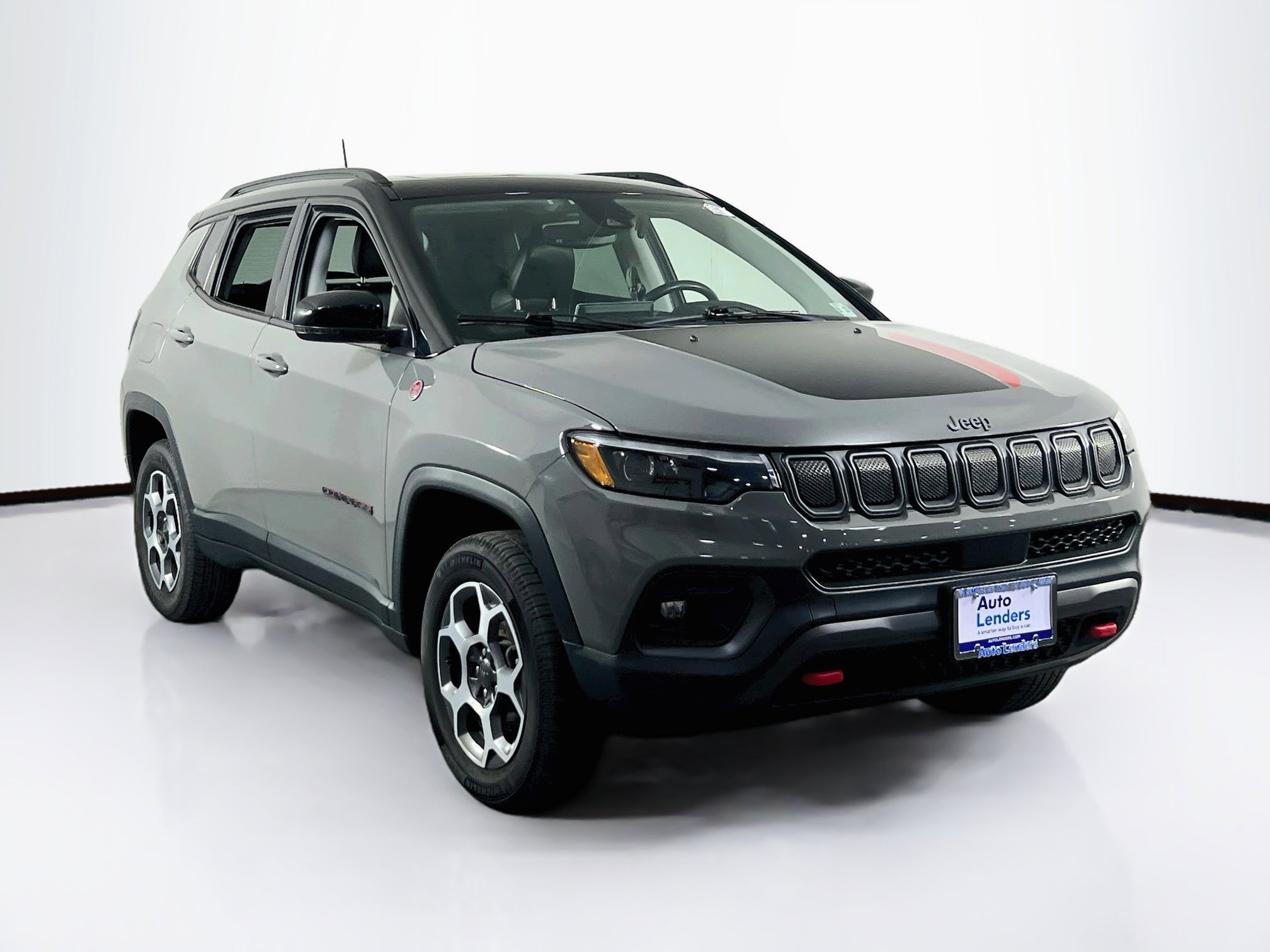 Used 2022 Jeep Compass Trailhawk w/ Trailhawk Elite Group AWD/4WD image 3