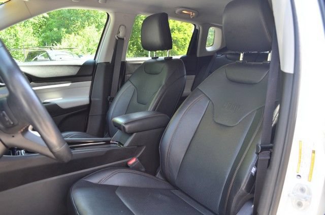 Used 2022 Jeep Compass Limited AWD/4WD image 18