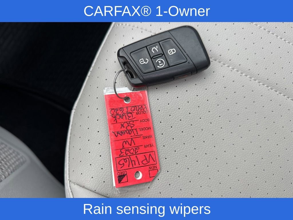 Used 2023 Volkswagen Tiguan SE R-Line image 35